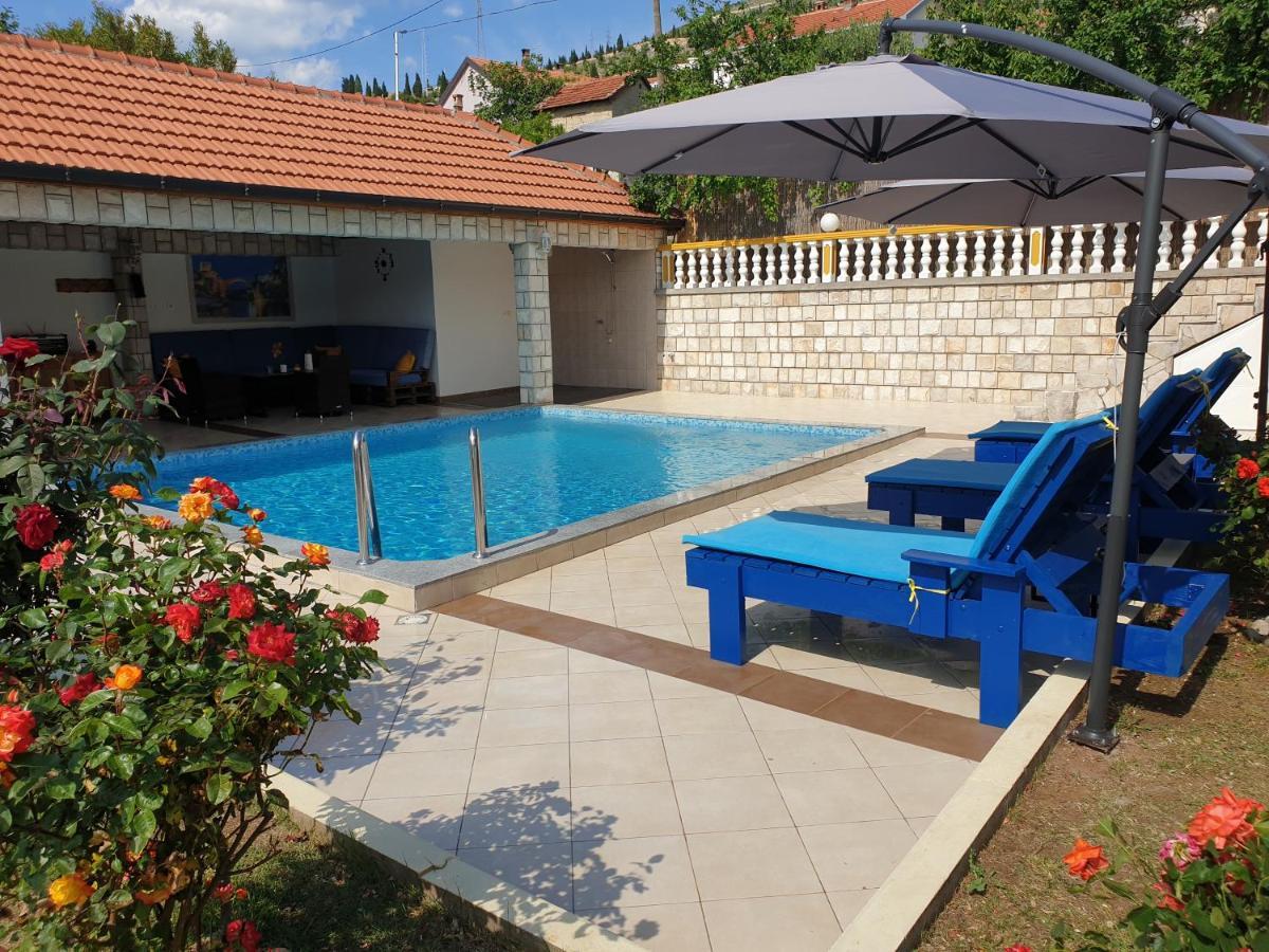 Apartment Oaza Mostar Esterno foto