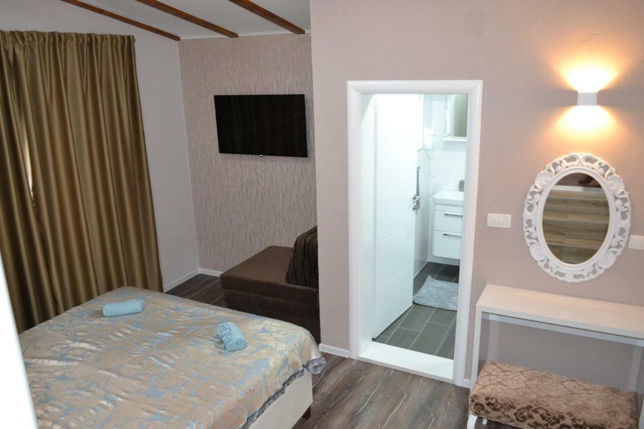 Apartment Oaza Mostar Esterno foto