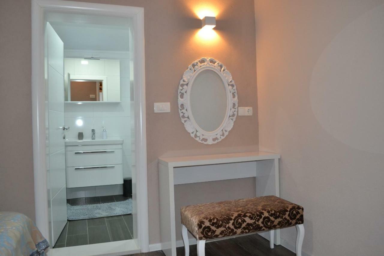 Apartment Oaza Mostar Esterno foto