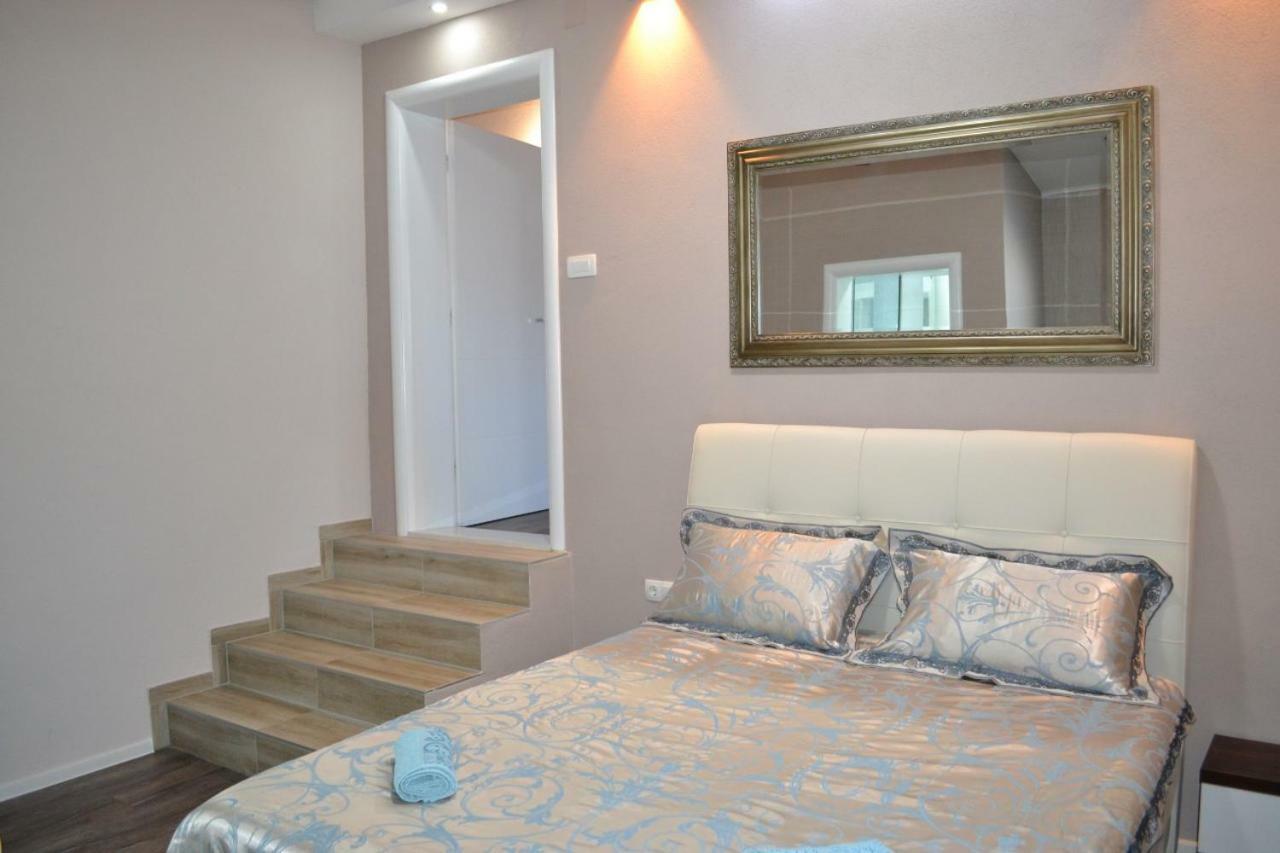 Apartment Oaza Mostar Esterno foto